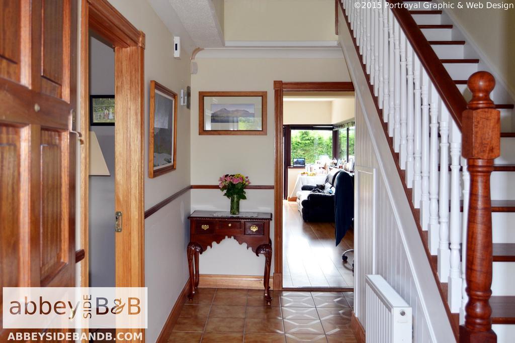 Abbeyside B&B Ballintober  ภายนอก รูปภาพ