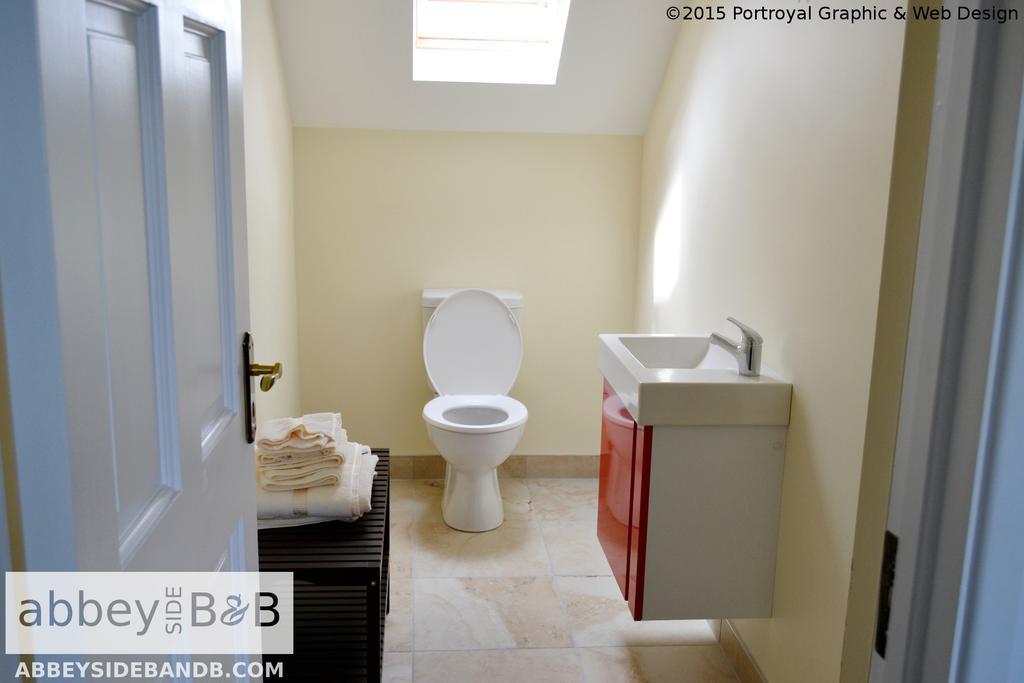 Abbeyside B&B Ballintober  ภายนอก รูปภาพ
