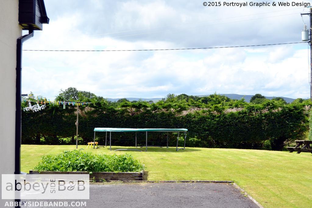 Abbeyside B&B Ballintober  ภายนอก รูปภาพ
