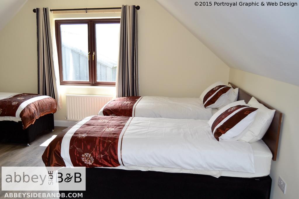 Abbeyside B&B Ballintober  ภายนอก รูปภาพ